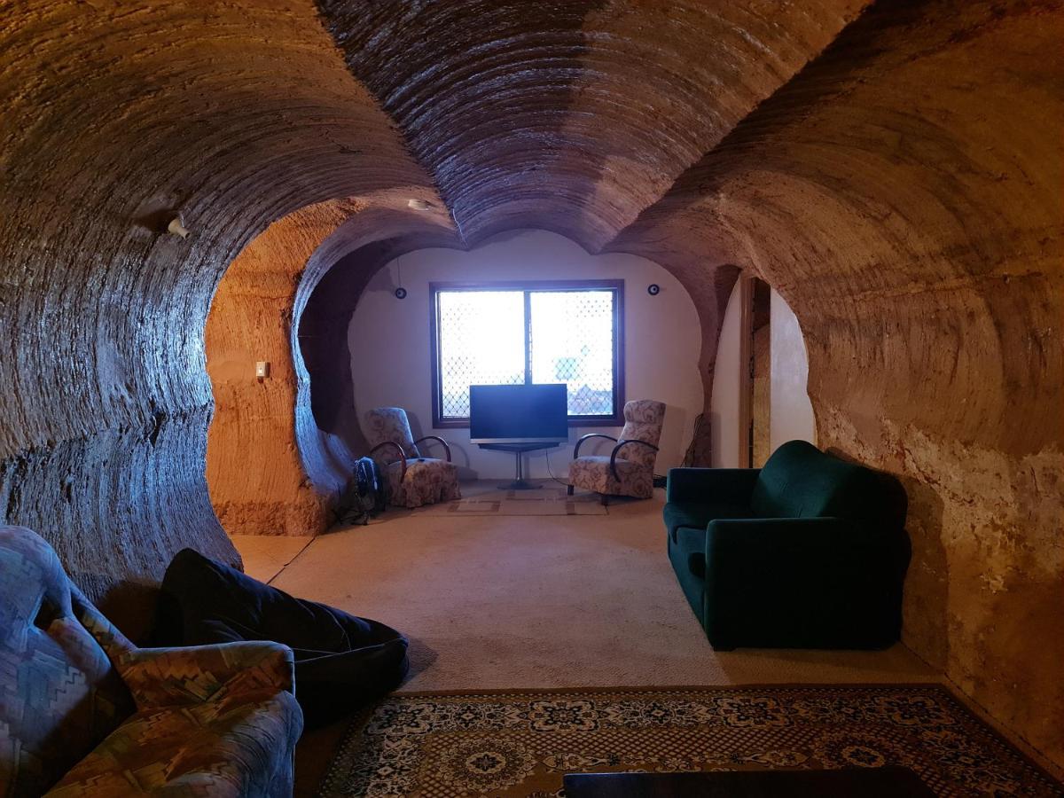 Underwood Court Fresh Dugout- Hosted By Coober Pedy Accommodations Eksteriør billede