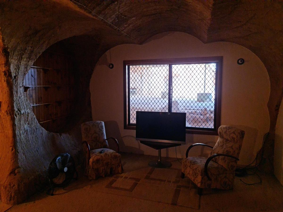 Underwood Court Fresh Dugout- Hosted By Coober Pedy Accommodations Eksteriør billede
