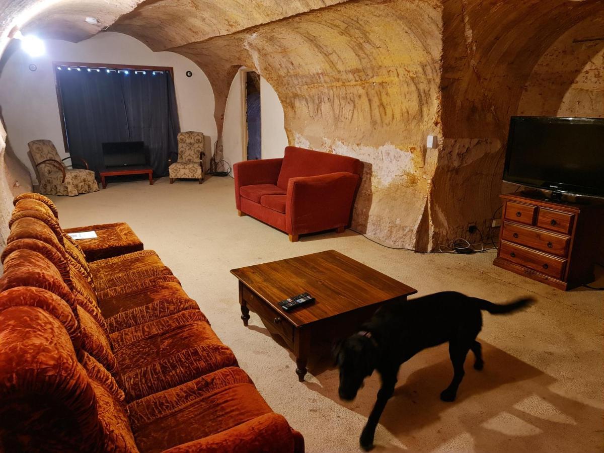 Underwood Court Fresh Dugout- Hosted By Coober Pedy Accommodations Eksteriør billede