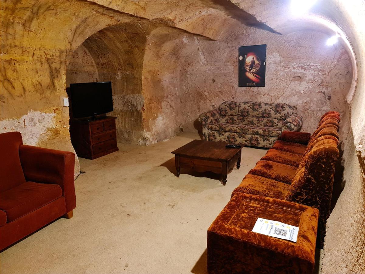Underwood Court Fresh Dugout- Hosted By Coober Pedy Accommodations Eksteriør billede
